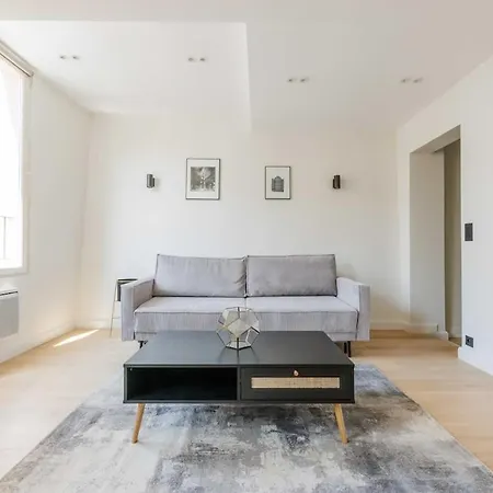 Lovely 1bdr Sentier Grands Blv *